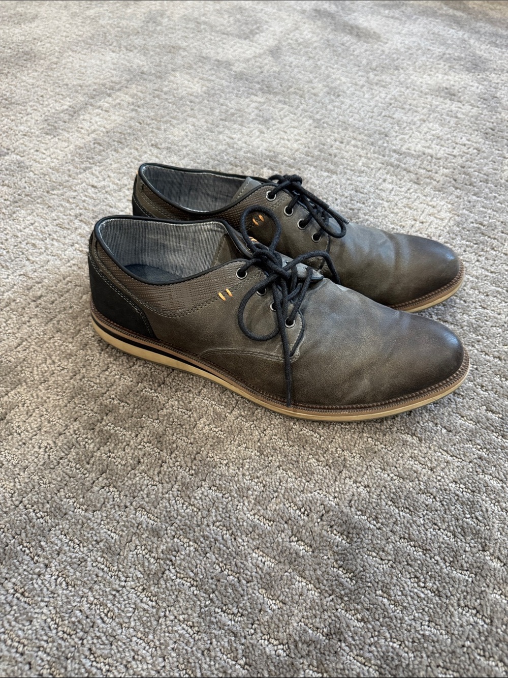 Sonoma Men's Lace-Up Oxfords in Charcoal Gray with Black Accents